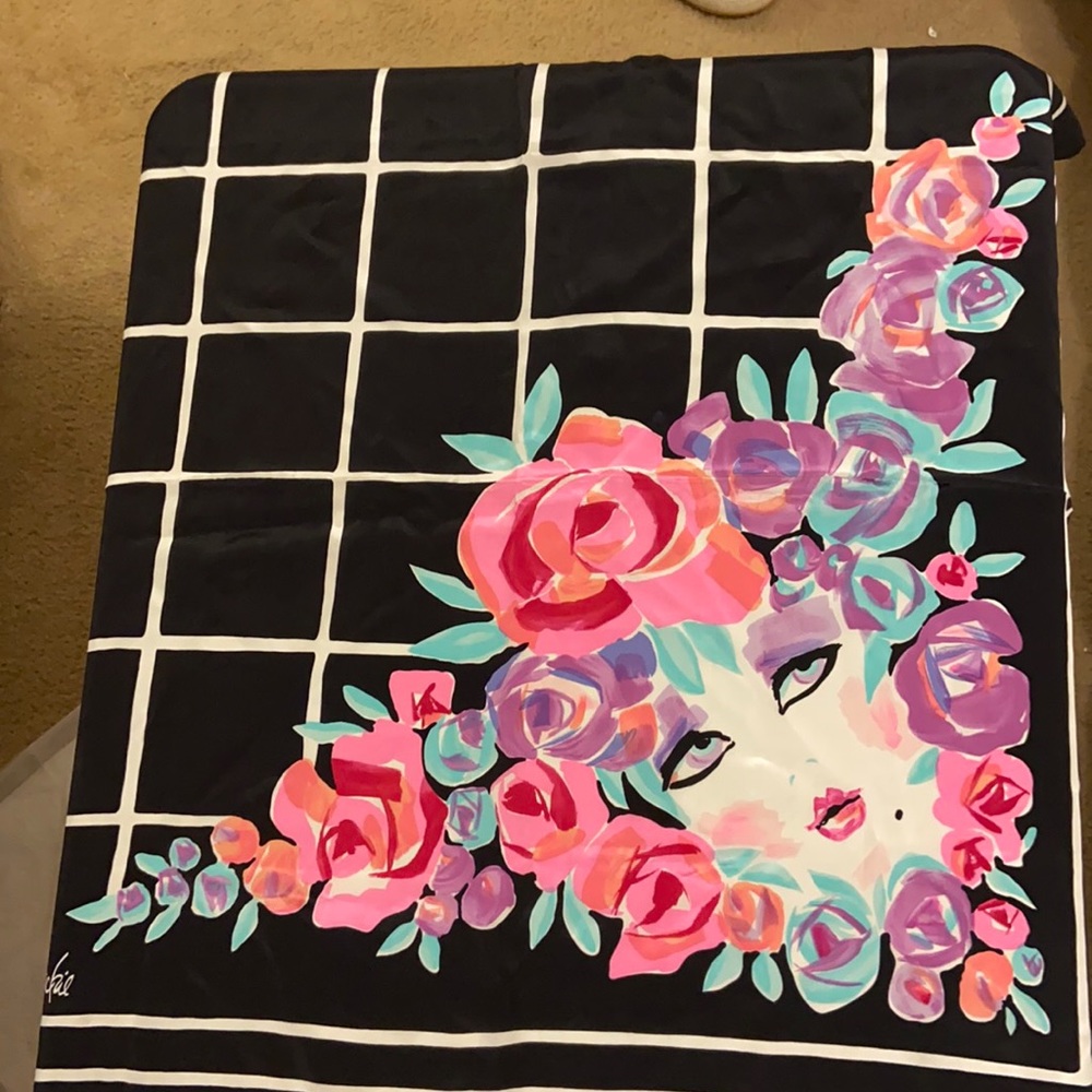 Bob Mackie Scarf